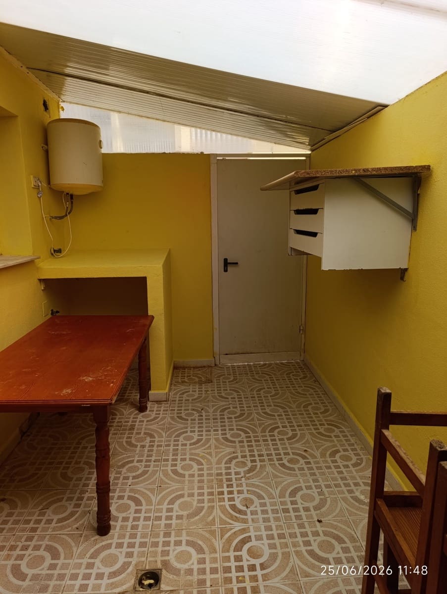 2 Zimmer Apartment zu vermieten in Blue Lagoon mit Pool - 750 € (Ref: 9929973)