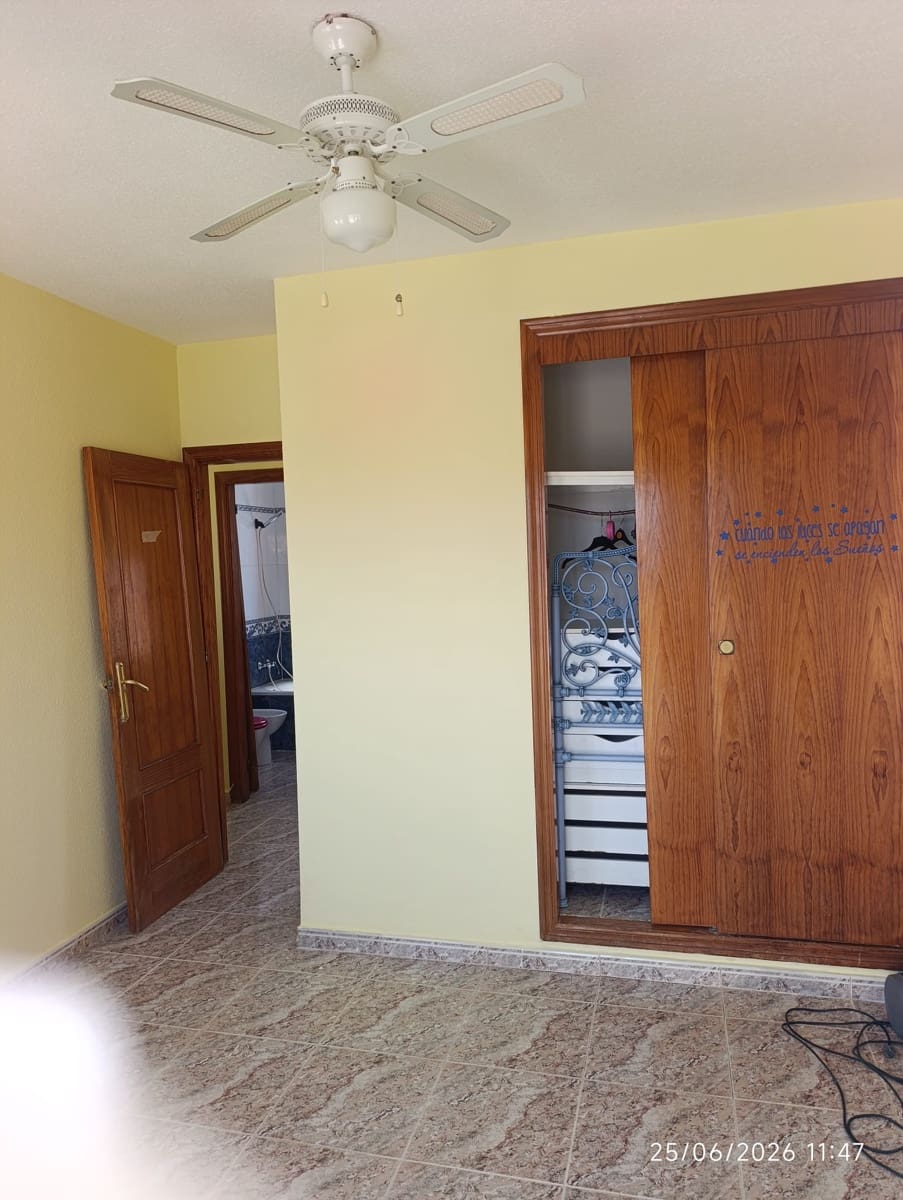 2 Zimmer Apartment zu vermieten in Blue Lagoon mit Pool - 750 € (Ref: 9929973)