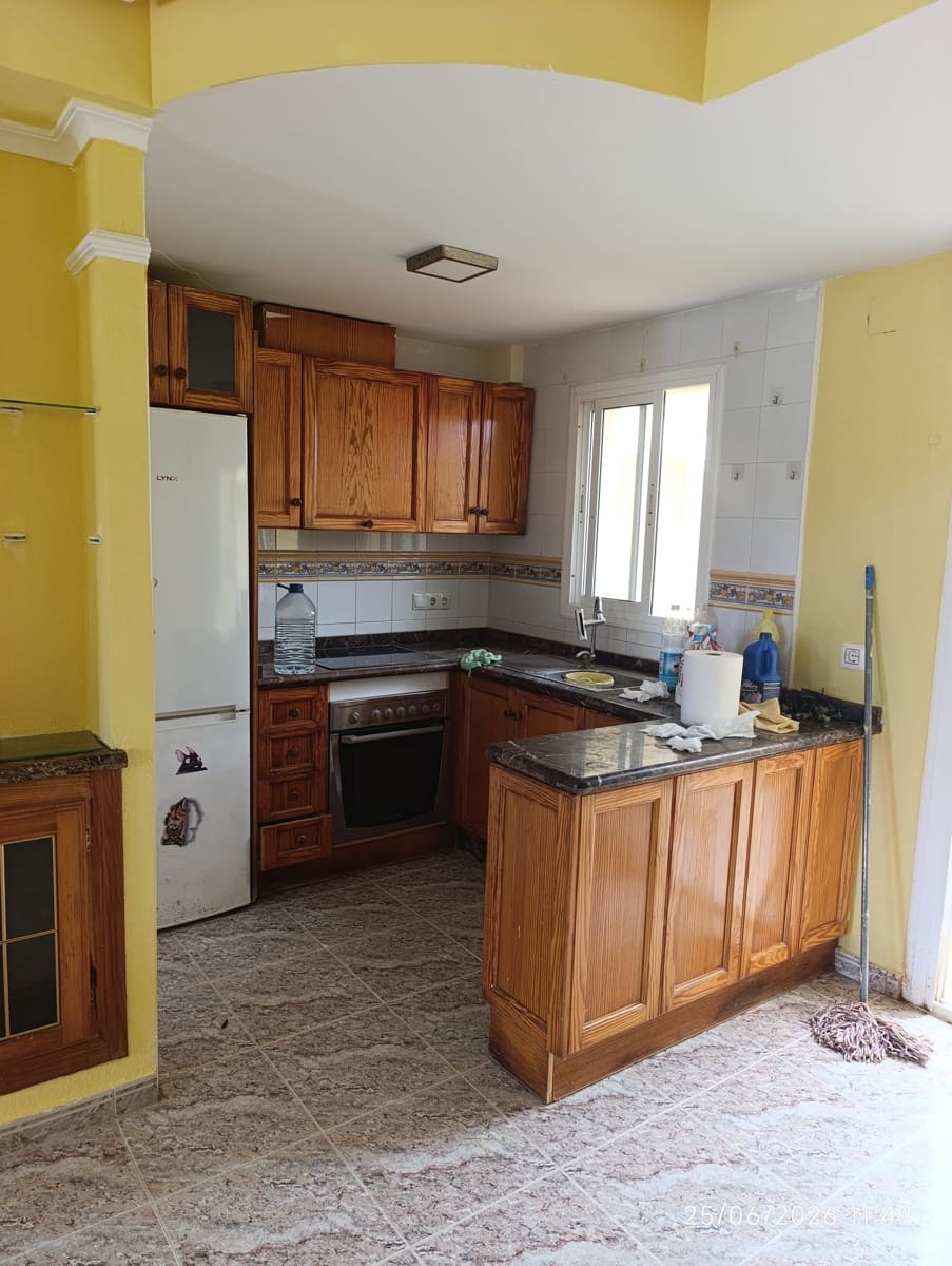 2 Zimmer Apartment zu vermieten in Blue Lagoon mit Pool - 750 € (Ref: 9929973)