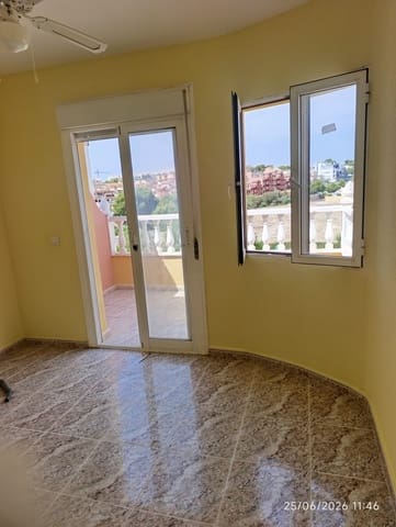 2 Zimmer Apartment zu vermieten in Blue Lagoon mit Pool - 750 € (Ref: 9929973)