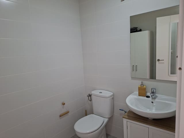 Commercieel te koop in Orihuela Costa, Orihuela - € 110.000 (Ref: 9934902)