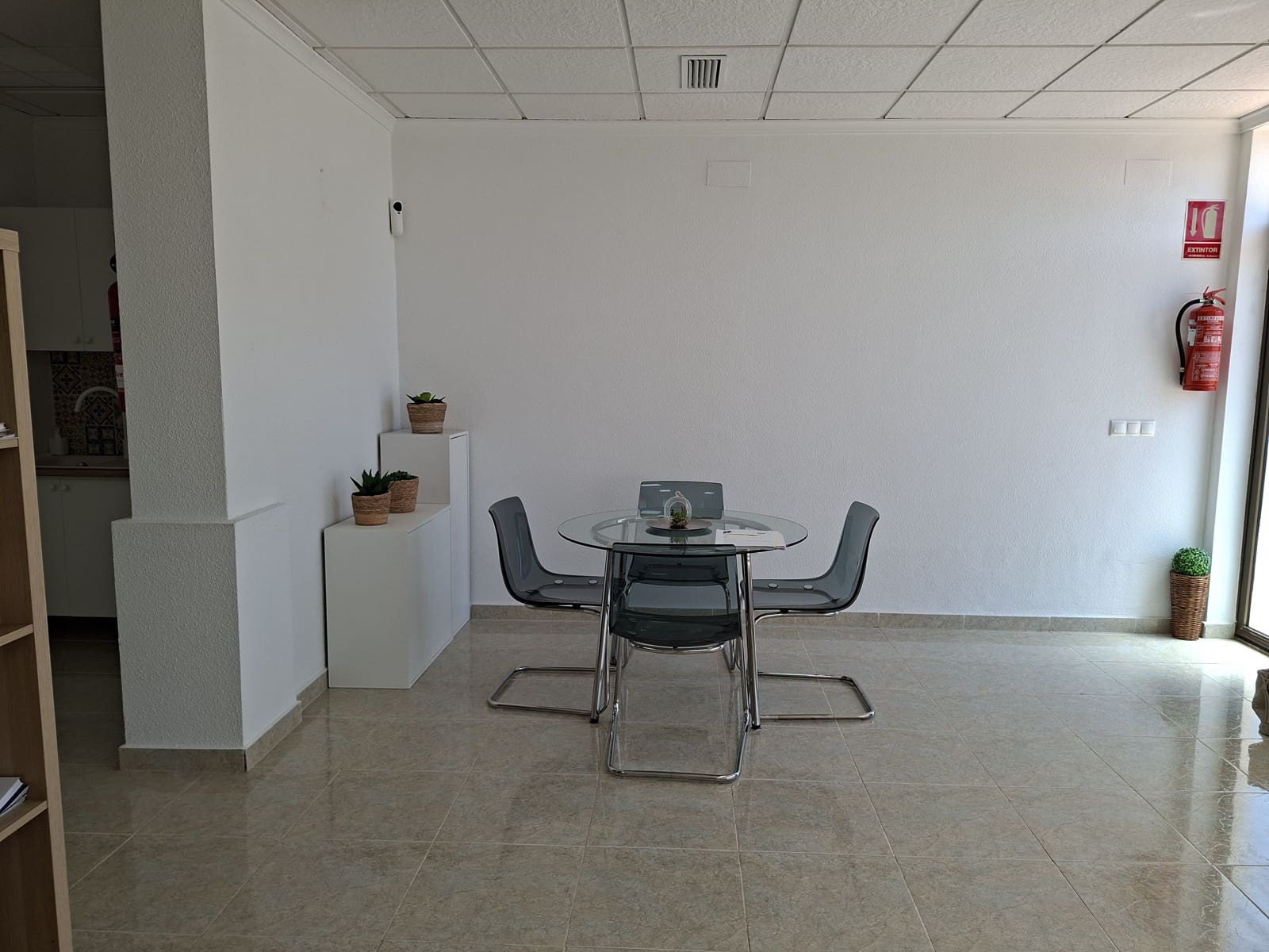 Commercial for sale in Orihuela Costa - € 110,000 (Ref: 9934902)