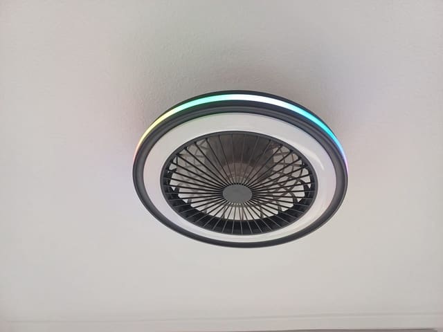 3 camera da letto Attico da affittare in Torrevieja con piscina - 800 € (Rif: 9995280)