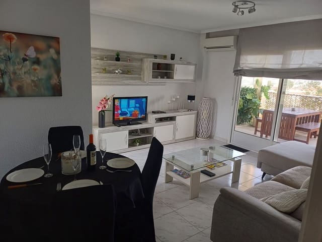 3 camera da letto Attico da affittare in Torrevieja con piscina - 800 € (Rif: 9995280)