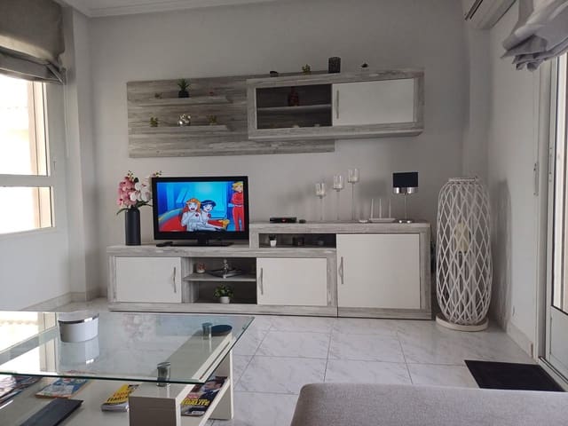 3 camera da letto Attico da affittare in Torrevieja con piscina - 800 € (Rif: 9995280)