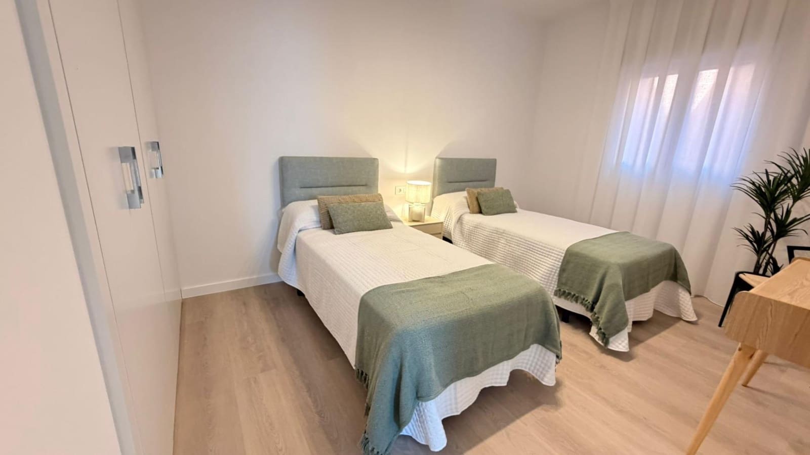 3 slaapkamer Flat te koop in Xeresa met zwembad garage - € 275.000 (Ref: 10181748)