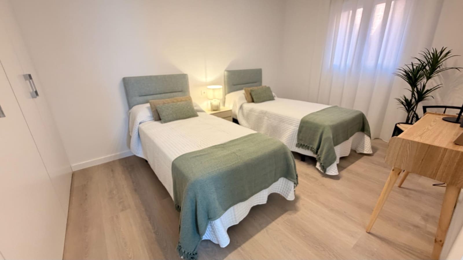 3 slaapkamer Flat te koop in Xeresa met zwembad garage - € 275.000 (Ref: 10181748)