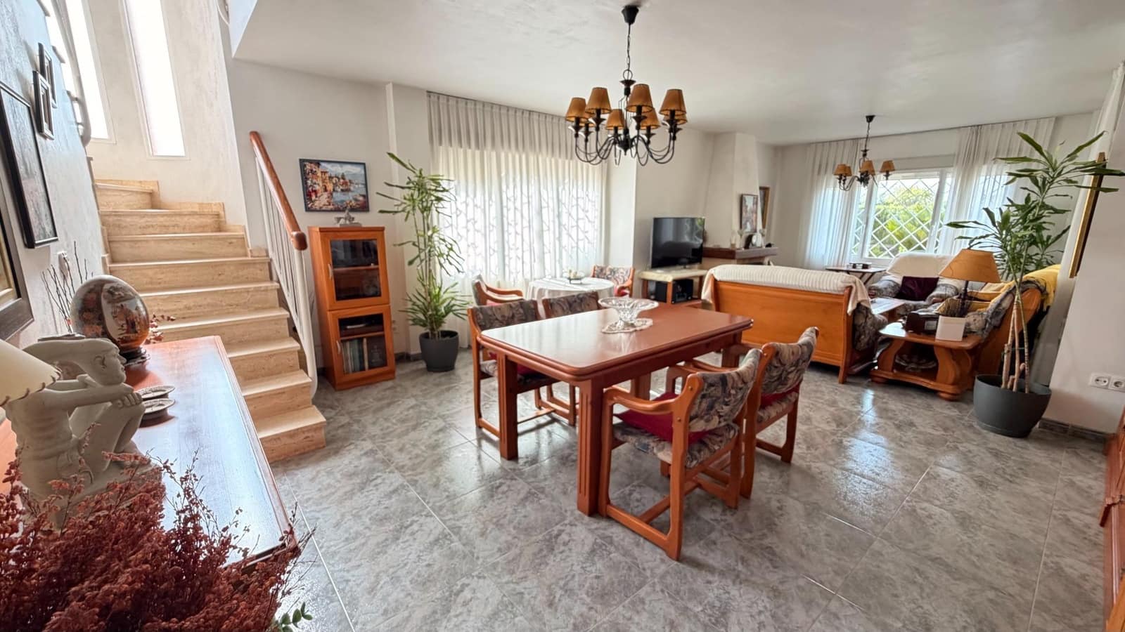 5 sypialnia Willa na sprzedaż w Elche / Elx z basenem garażem - 645 000 € (Ref: 10181750)