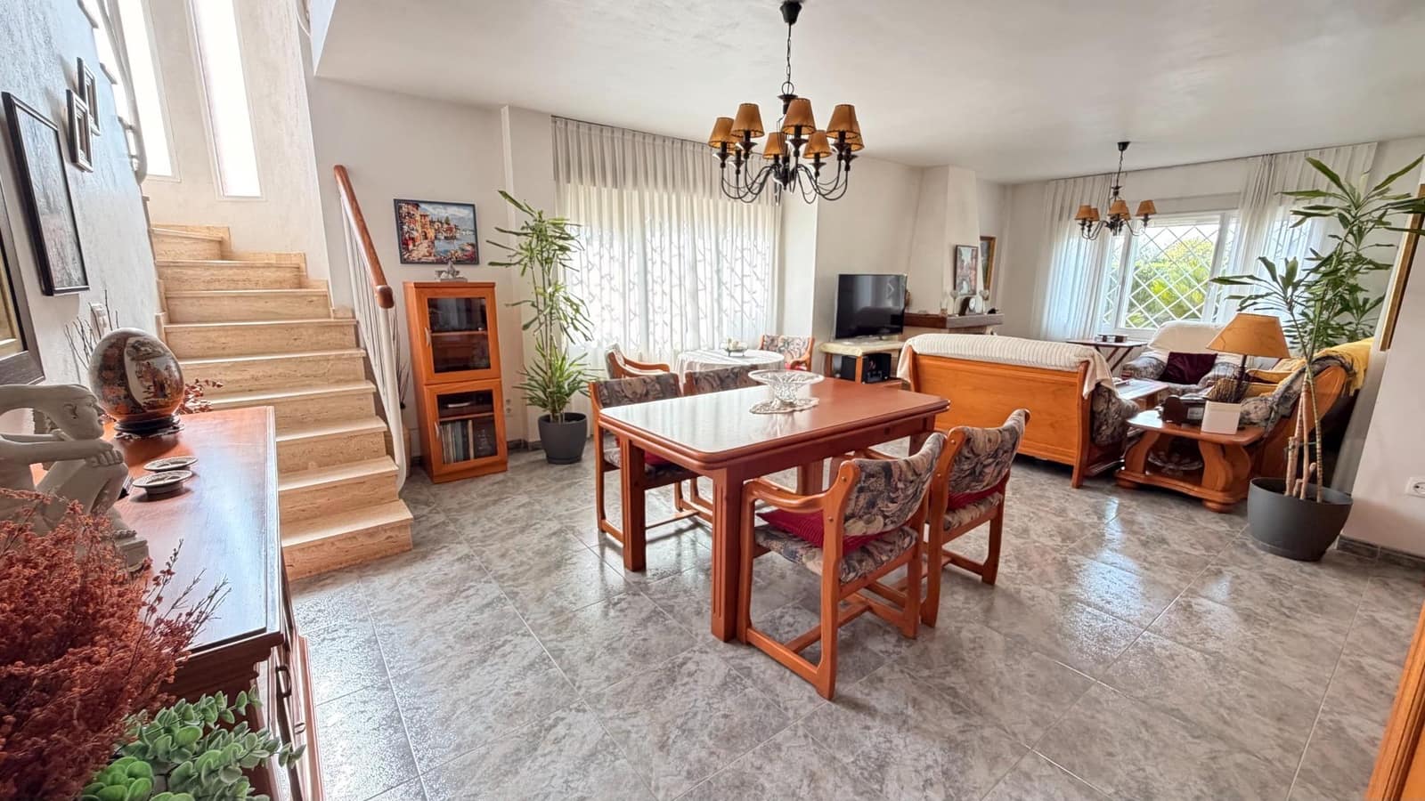 5 sypialnia Willa na sprzedaż w Elche / Elx z basenem garażem - 645 000 € (Ref: 10181750)