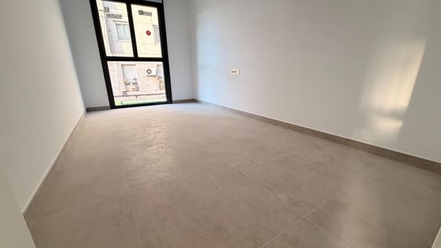 3 makuuhuone Asunto myytävänä paikassa Elche / Elx - 190 000 € (Ref: 10181751)