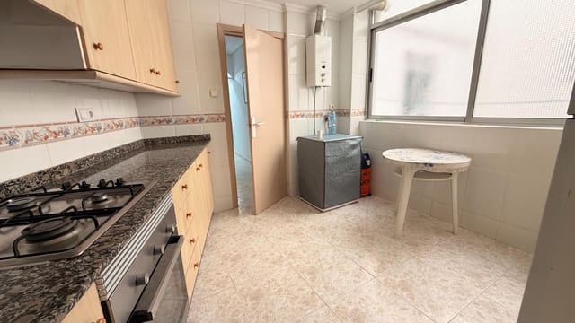 3 Zimmer Wohnung zu vermieten in Playa Levante, Santa Pola - 900 € (Ref: 10181757)