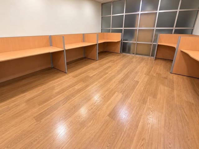 Commercial for sale in Altabix, Elche / Elx - € 300,000 (Ref: 10181758)