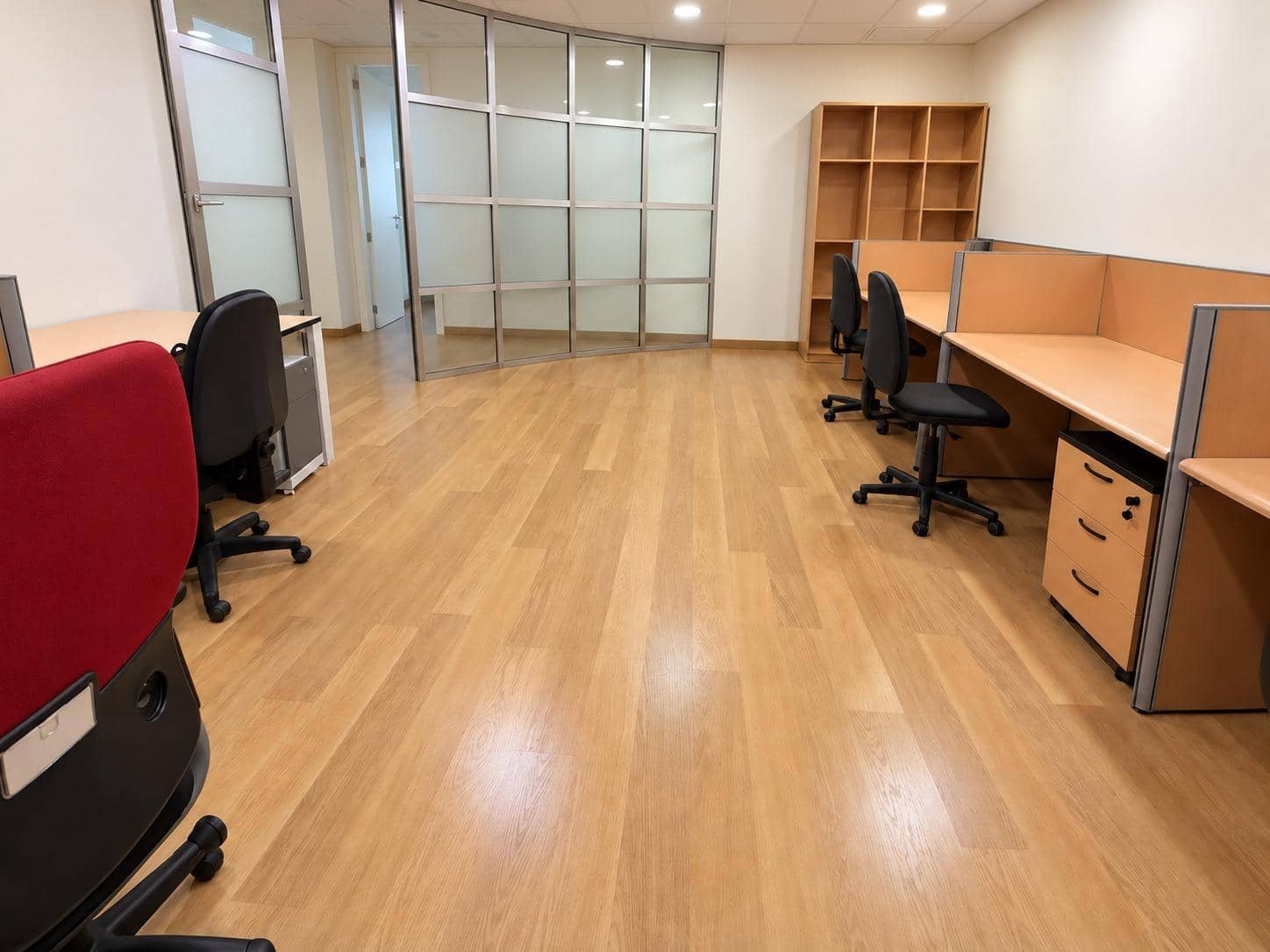 Commercial for sale in Elche / Elx - € 300,000 (Ref: 10181758)