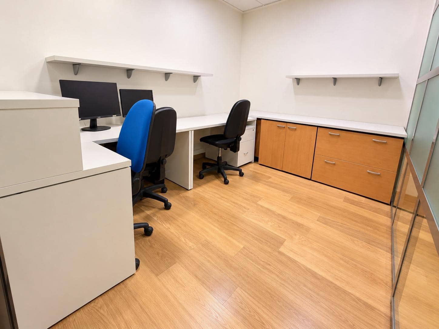 Commercial for sale in Elche / Elx - € 300,000 (Ref: 10181758)