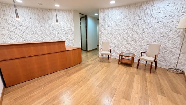 Commercial for sale in Altabix, Elche / Elx - € 300,000 (Ref: 10181758)