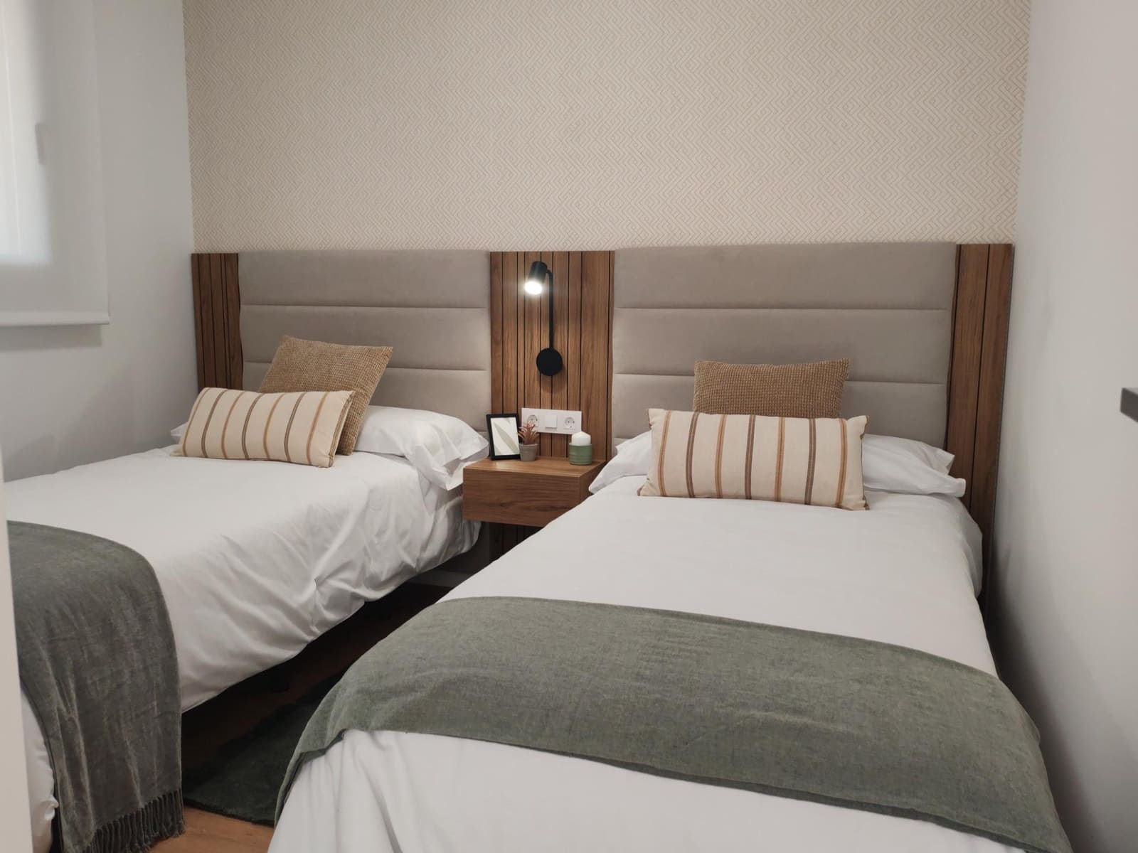 2 sypialnia Apartament na sprzedaż w Torrevieja z basenem garażem - 350 000 € (Ref: 10181761)