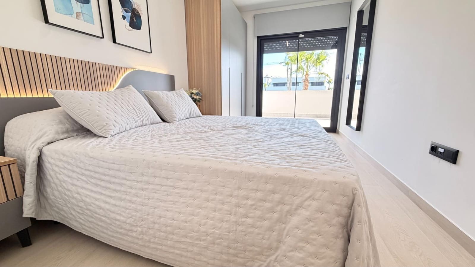 2 sypialnia Apartament na sprzedaż w Guardamar del Segura z basenem garażem - 227 000 € (Ref: 10181764)