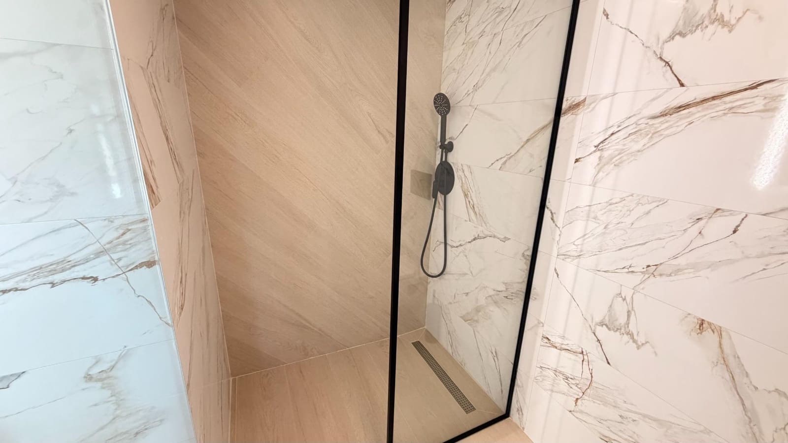 2 soverom Leilighet til salgs i Guardamar del Segura med svømmebasseng garasje - € 222 000 (Ref: 10181766)