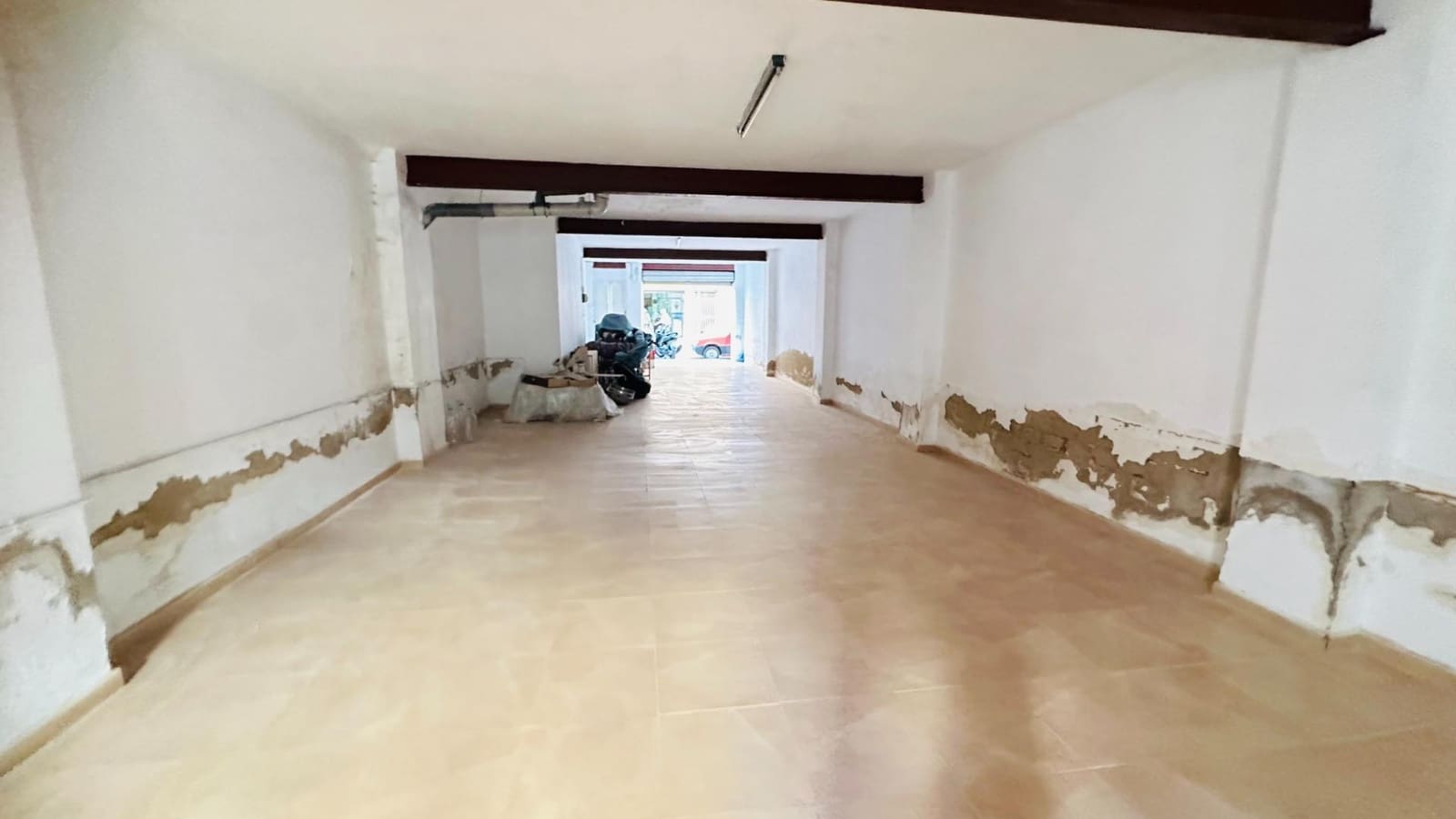 Erhverv til salg i Elche / Elx - € 80.000 (Ref: 10181770)