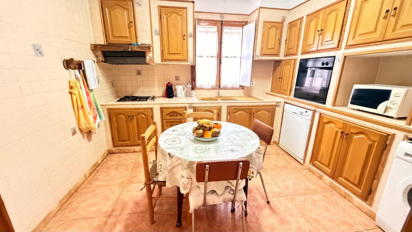 2 slaapkamer Villa te koop in Elche / Elx met garage - € 249.000 (Ref: 10181793)
