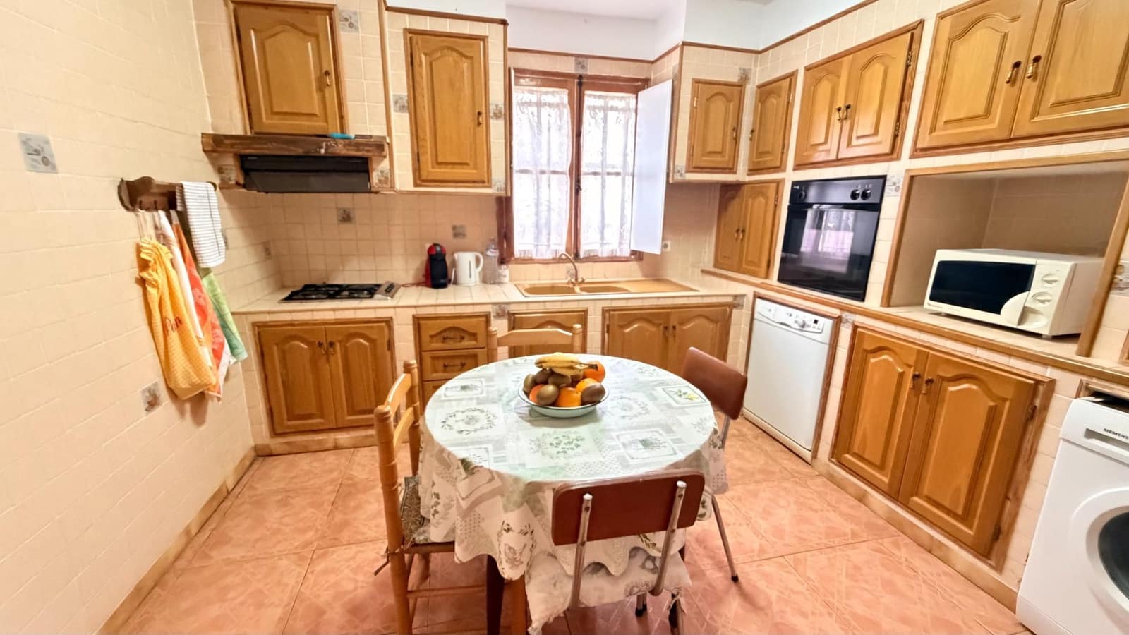 2 slaapkamer Villa te koop in Elche / Elx met garage - € 249.000 (Ref: 10181793)
