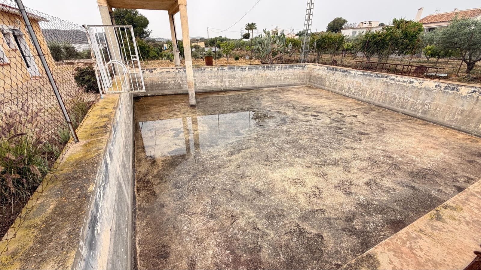 2 slaapkamer Villa te koop in Elche / Elx met garage - € 249.000 (Ref: 10181793)