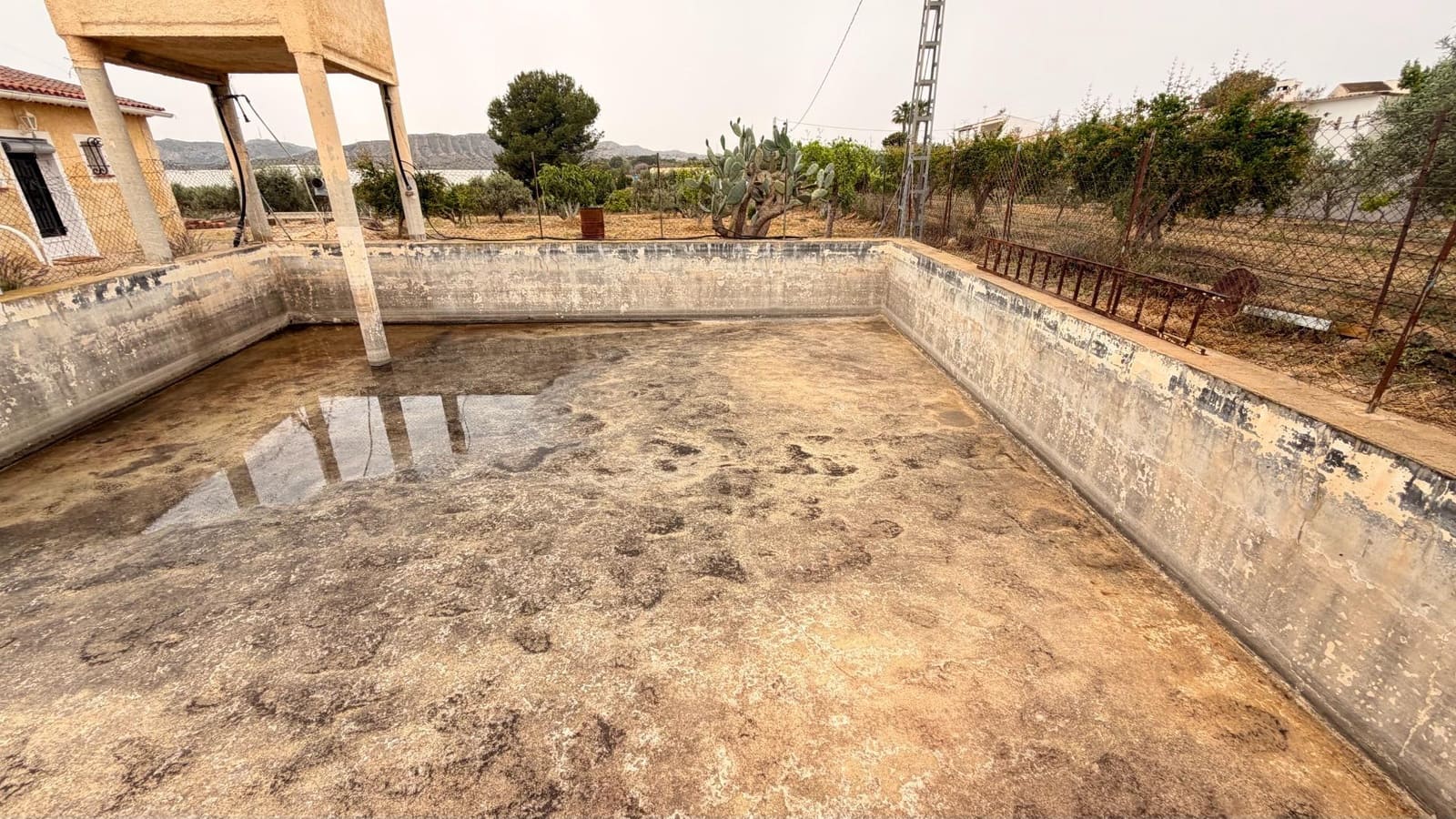 2 slaapkamer Villa te koop in Elche / Elx met garage - € 249.000 (Ref: 10181793)