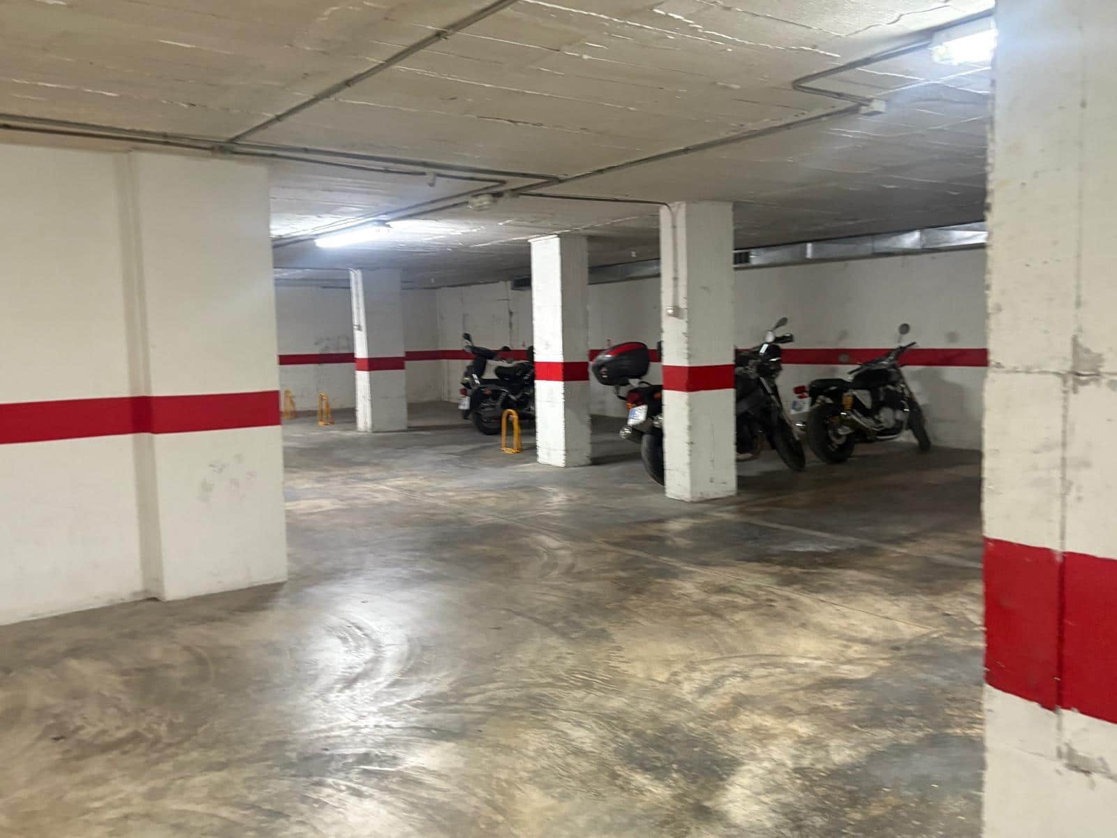 Garage till salu i Elche / Elx - 9 500 € (Ref: 10181799)