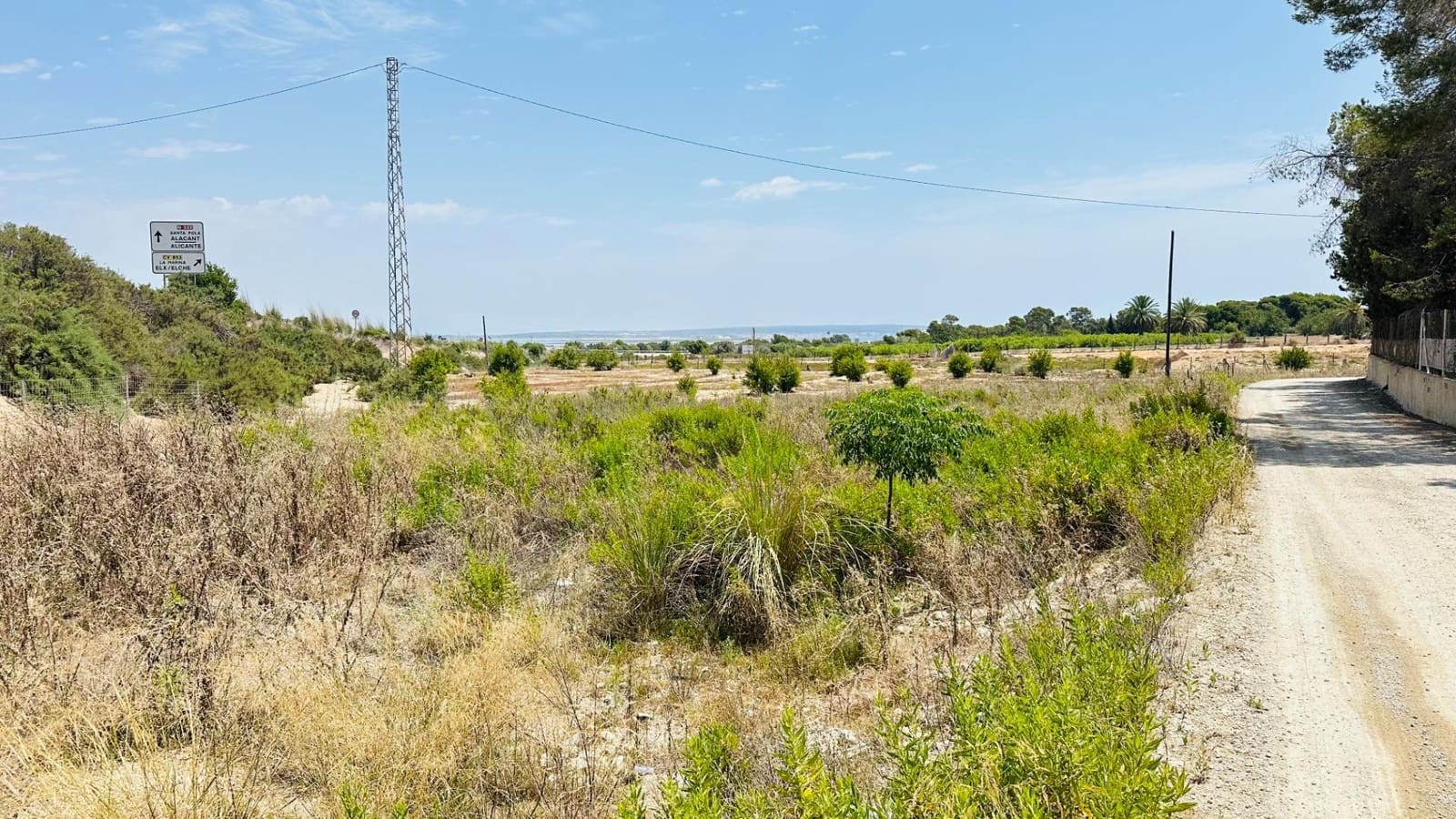 Ubebygd land til salgs i La Marina - € 26 000 (Ref: 10181801)