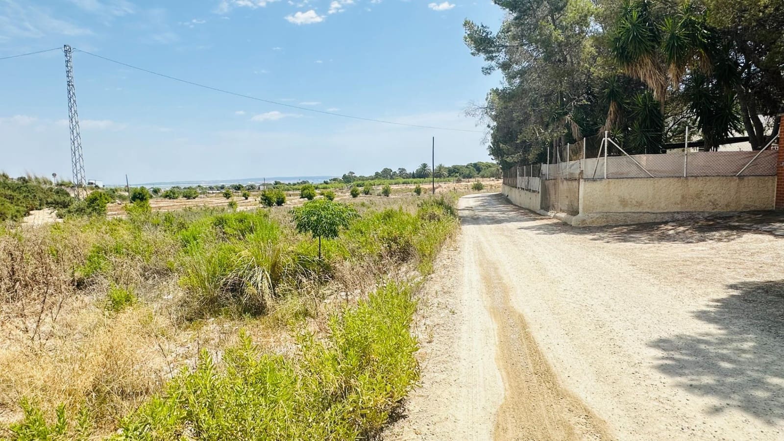 Ubebygd land til salgs i La Marina - € 26 000 (Ref: 10181801)