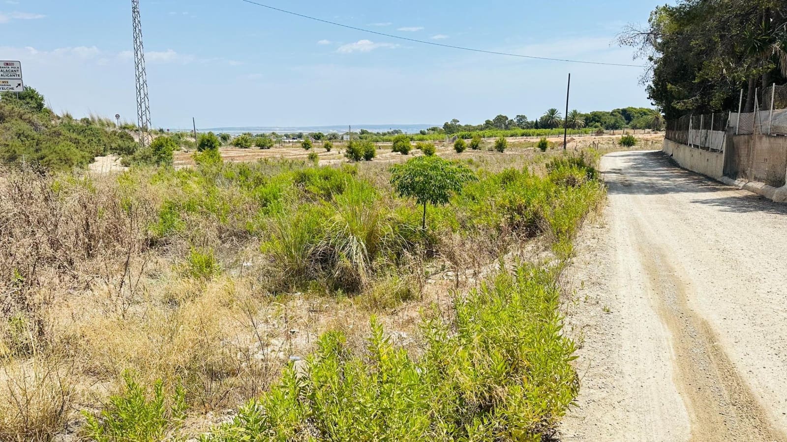 Ubebygd land til salgs i La Marina - € 26 000 (Ref: 10181801)