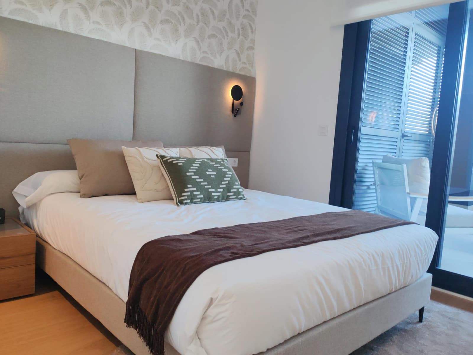 2 soverom Leilighet til salgs i Torrevieja med svømmebasseng garasje - € 365 000 (Ref: 10181803)