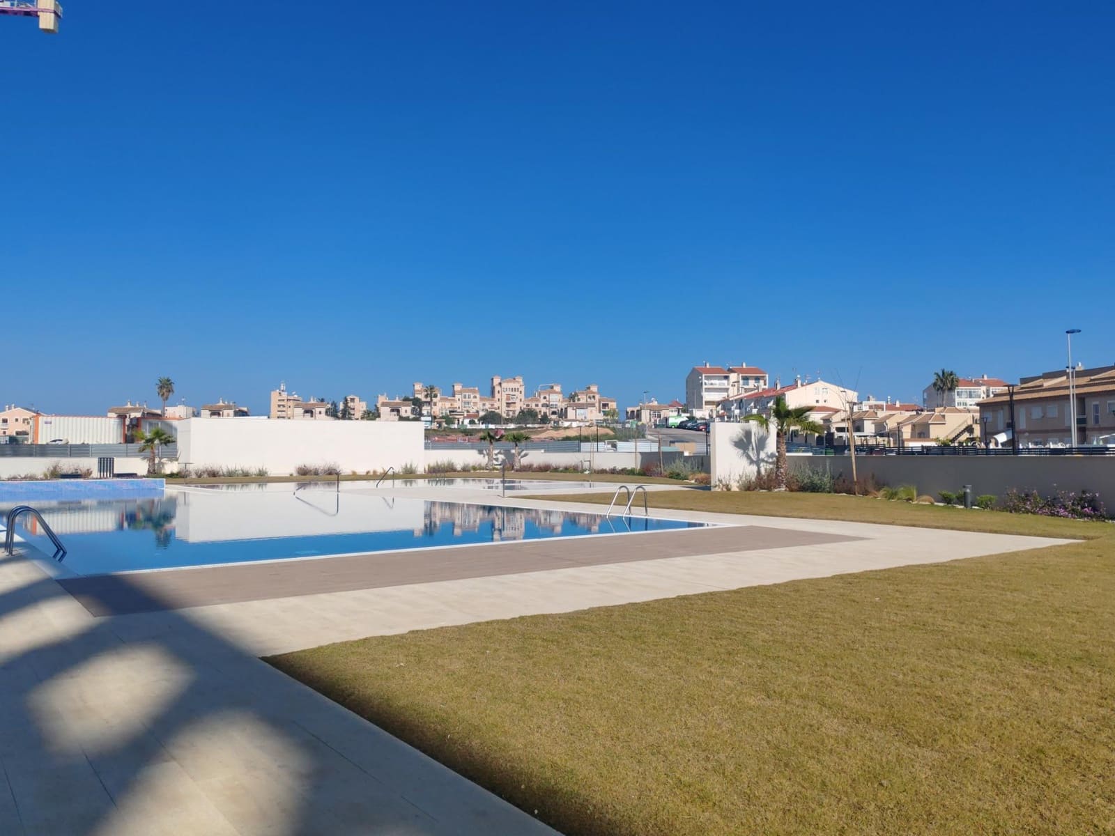 2 soverom Leilighet til salgs i Torrevieja med svømmebasseng garasje - € 365 000 (Ref: 10181803)