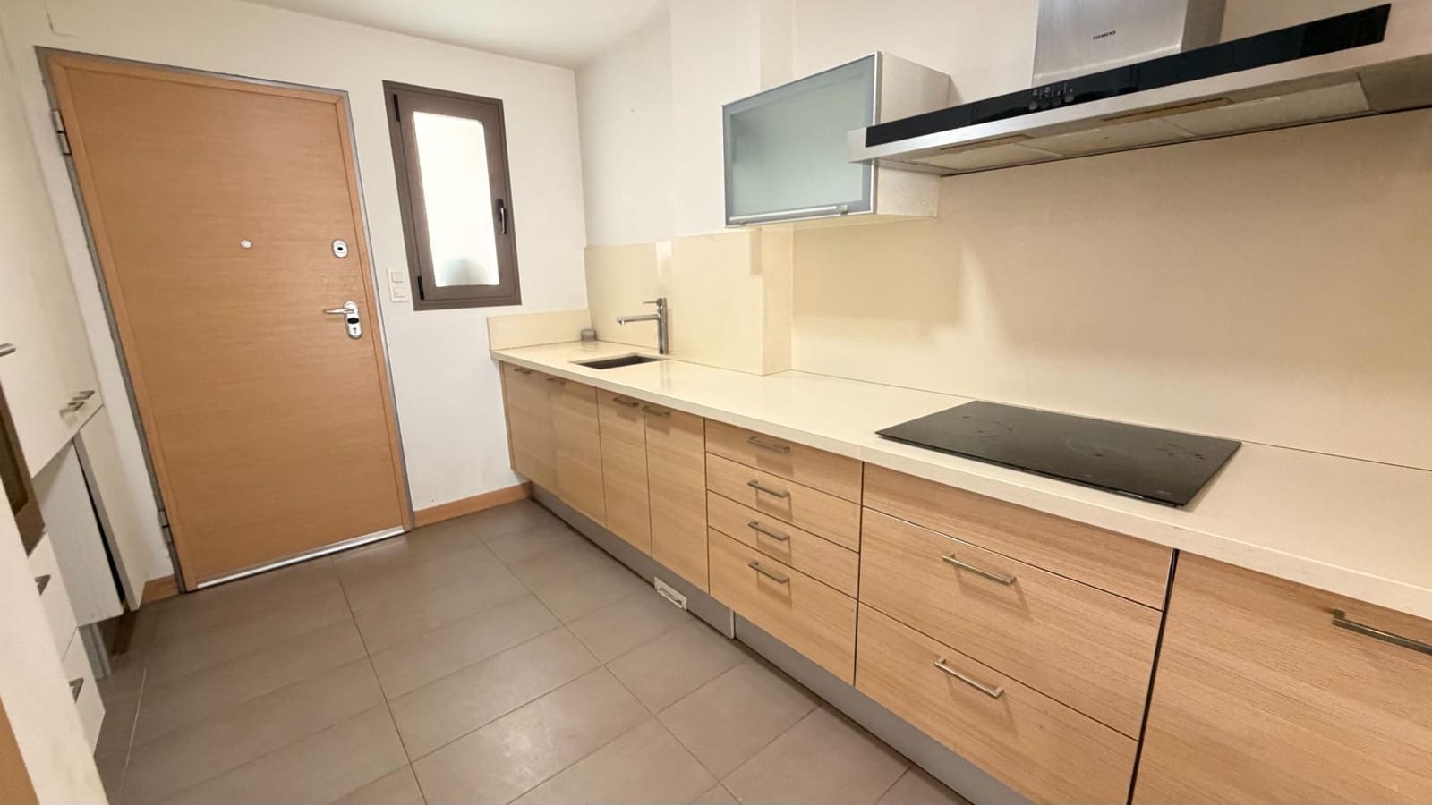 3 soverom Rekkehus til salgs i Arenales del Sol med svømmebasseng garasje - € 680 000 (Ref: 10181829)