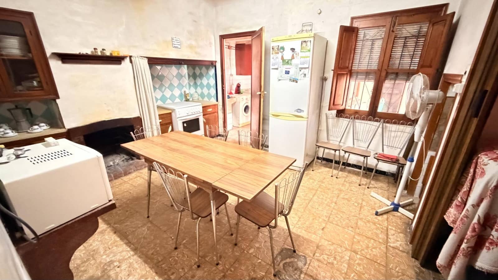 Piso de 4 habitaciones en La Hoya en venta con garaje - 160.000 € (Ref: 10181841)