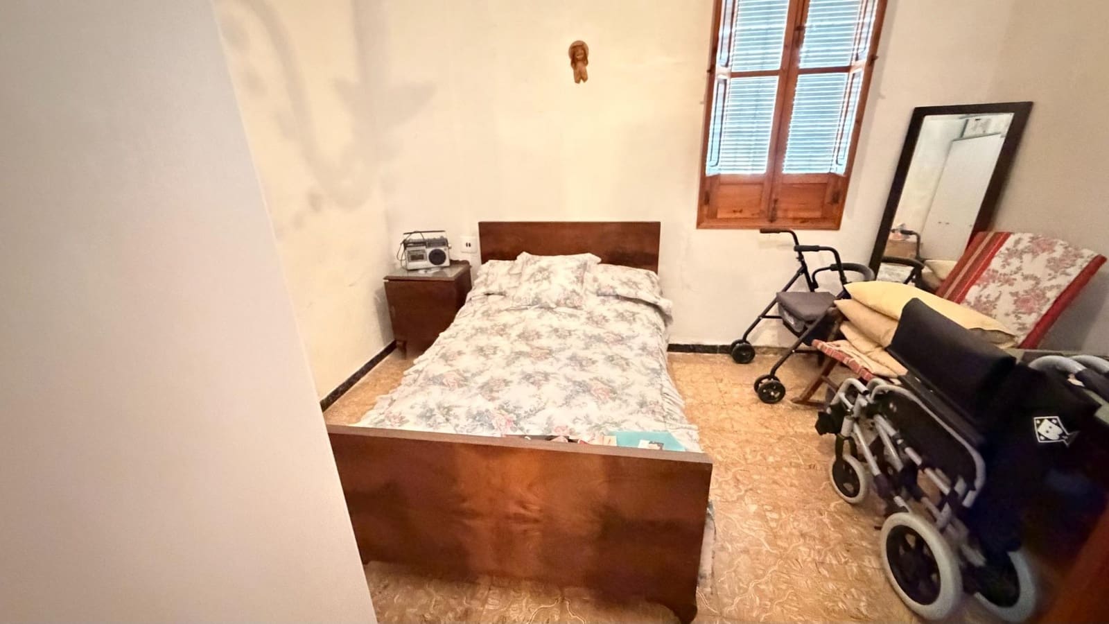 Piso de 4 habitaciones en La Hoya en venta con garaje - 160.000 € (Ref: 10181841)