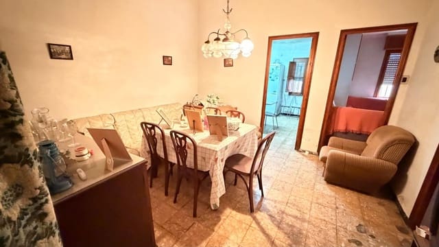 Piso de 4 habitaciones en La Hoya, Elche / Elx en venta con garaje - 160.000 € (Ref: 10181841)