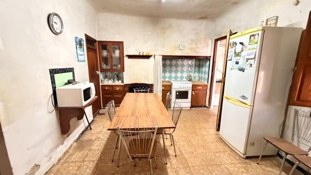 Piso de 4 habitaciones en La Hoya, Elche / Elx en venta con garaje - 160.000 € (Ref: 10181841)