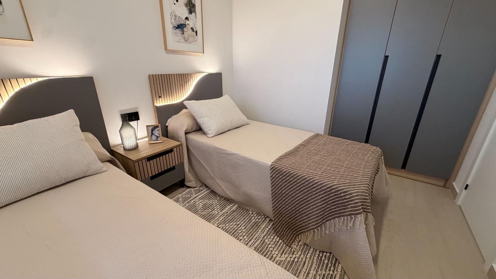 Apartamento de 2 habitaciones en Guardamar del Segura en venta con piscina garaje - 229.000 € (Ref: 10181853)