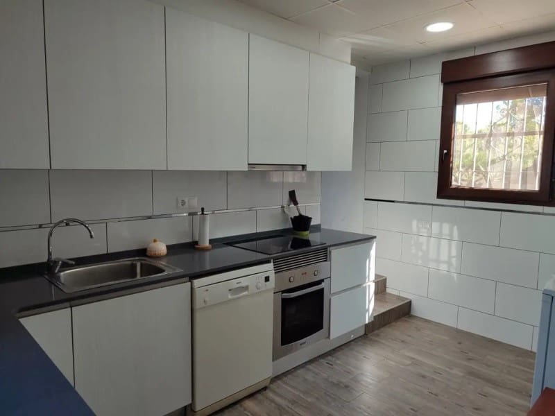 4 slaapkamer Villa te koop in Vinaros met zwembad garage - € 274.000 (Ref: 9021311)