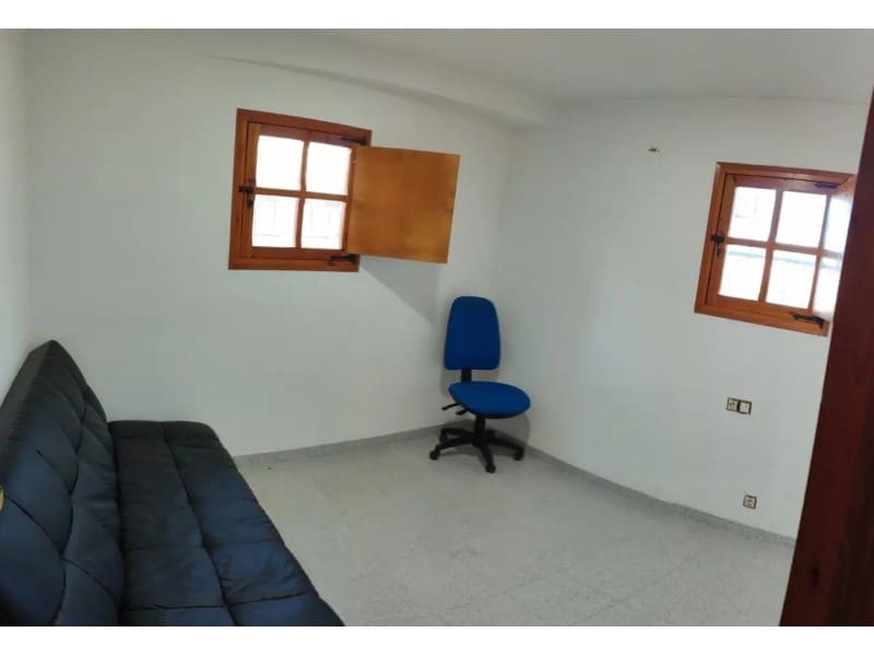 4 slaapkamer Villa te koop in Vinaros met zwembad garage - € 274.000 (Ref: 9021311)