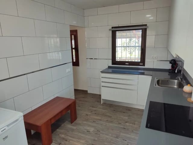 4 slaapkamer Villa te koop in Vinaròs met zwembad garage - € 274.000 (Ref: 9021311)