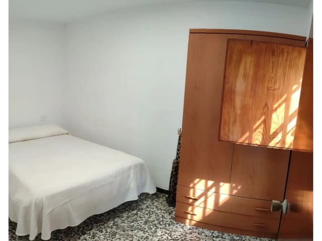 4 slaapkamer Villa te koop in Vinaròs met zwembad garage - € 274.000 (Ref: 9021311)