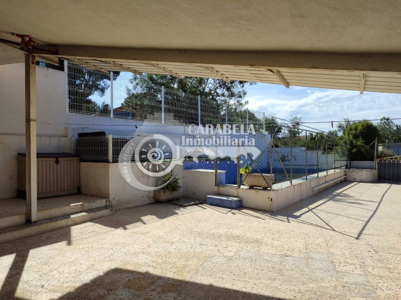 4 slaapkamer Villa te koop in Vinaros met zwembad garage - € 274.000 (Ref: 9021311)