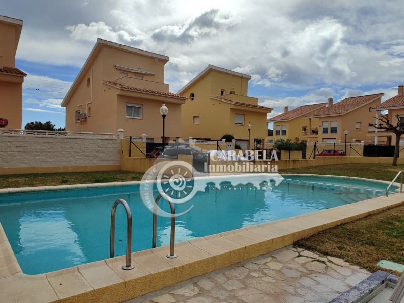 4 soveværelse Byhus til salg i Peniscola med swimmingpool garage - € 250.000 (Ref: 9021324)