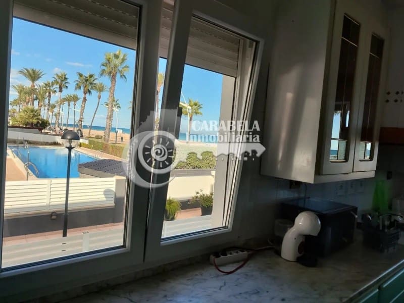 6 soveværelse Byhus til salg i Peniscola med garage - € 450.000 (Ref: 9256642)