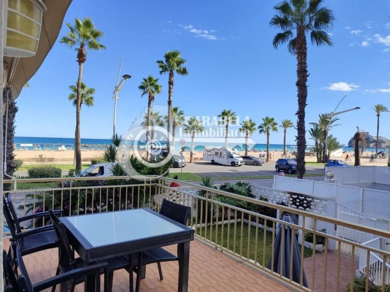 6 soveværelse Byhus til salg i Peniscola med garage - € 450.000 (Ref: 9256642)