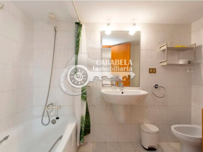 6 soveværelse Byhus til salg i Peniscola med garage - € 450.000 (Ref: 9256642)