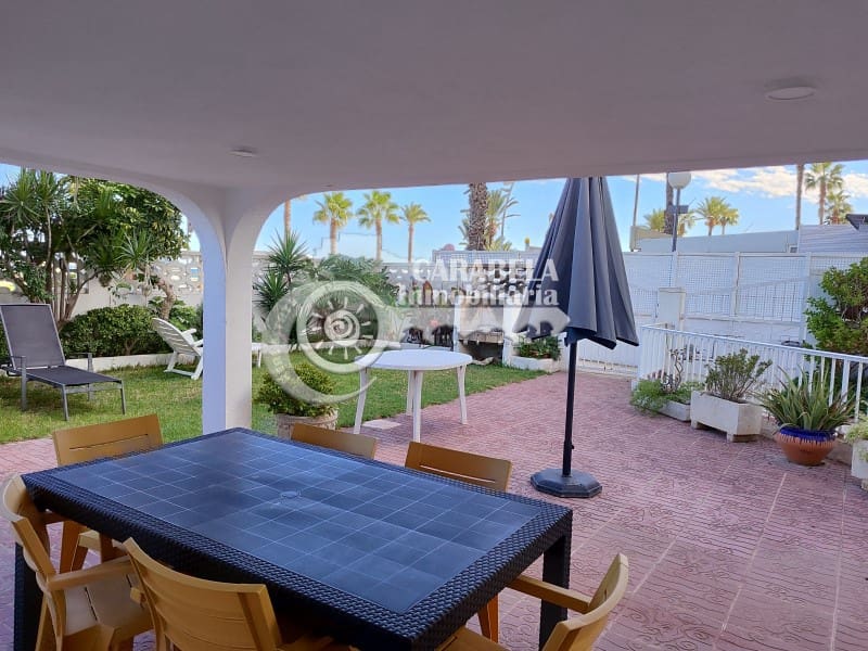 6 soveværelse Byhus til salg i Peniscola med garage - € 450.000 (Ref: 9256642)