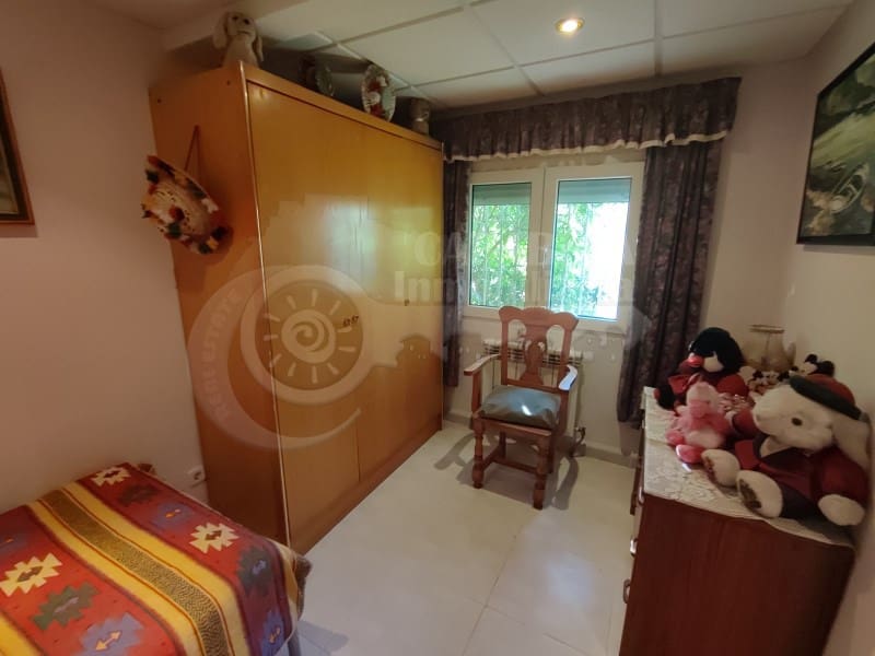 4 bedroom Villa for sale in Peniscola with garage - € 220,000 (Ref: 9437705)